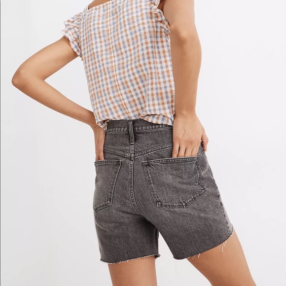 Madewell High-Rise Mid-Length Denim Shorts in Brayton Wash - Picture 3 of 4